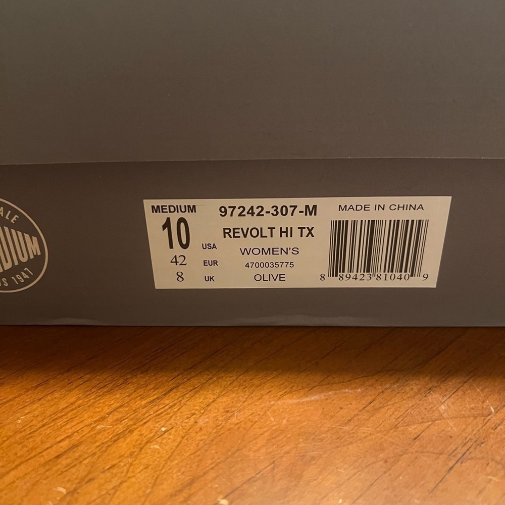 NWT Palladium Revolt Tan Top/Black Bottom Women's Size 10🔥🔥 - Picture 6 of 6